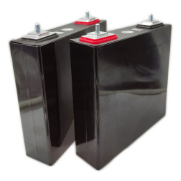 Акумулятор IFP48174172 3.2V 3C 136Ah 408A LiFePo4 Акумулятор IFP48174172 3.2V 3C 136Ah 408A LiFePo4